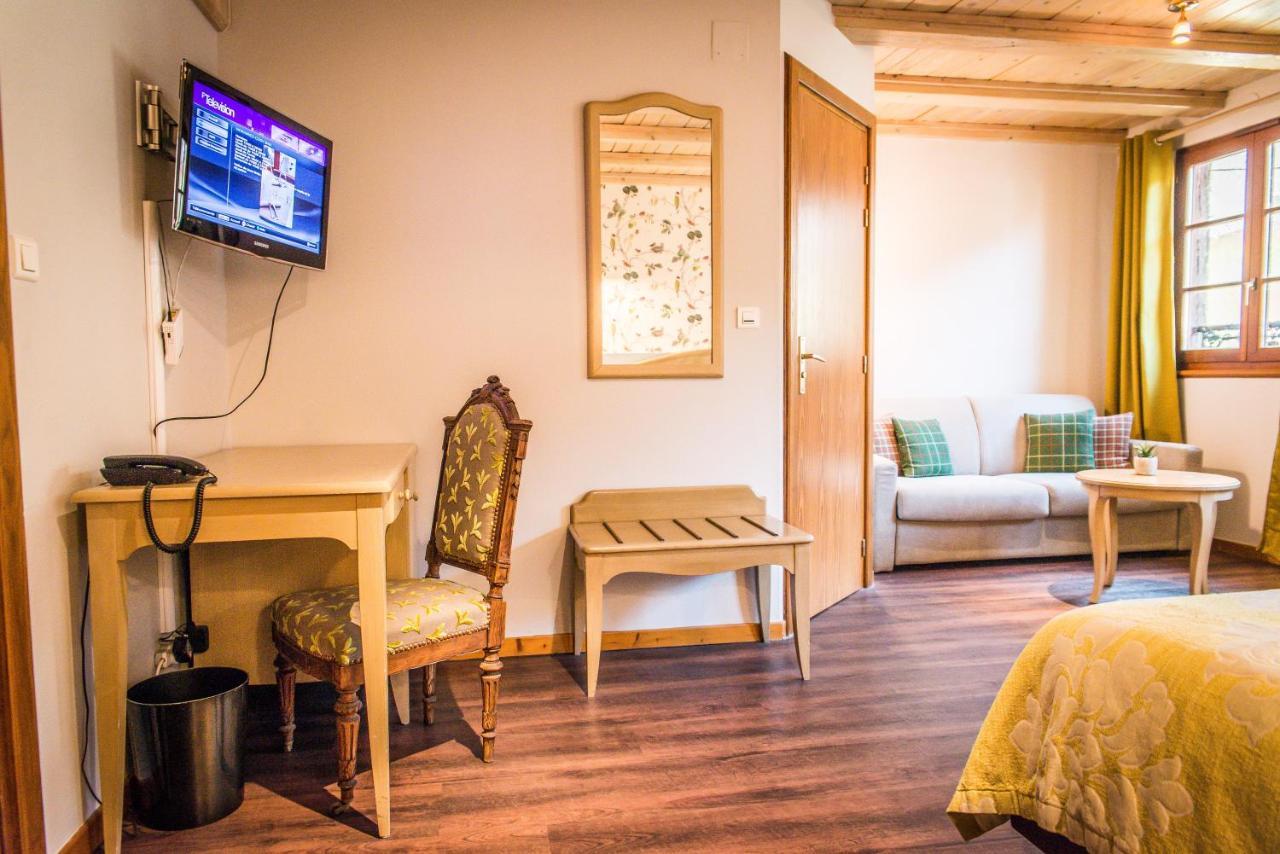 ריביווילה Hotel Au Lion מראה חיצוני תמונה